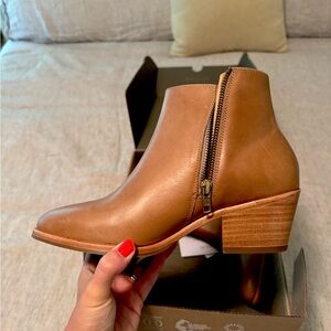 Nisolo Marisa Inside Zip Boot in Almond - NEW